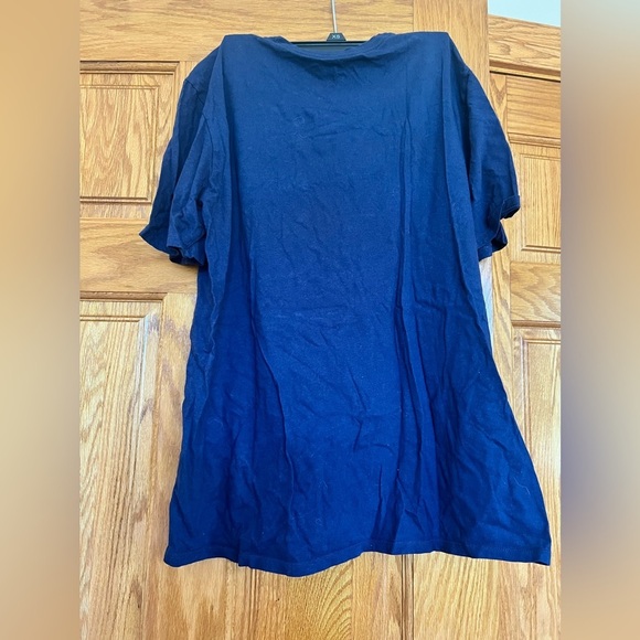 Nike - Athletic Cut - NCAA Short Sleeve Shirt - Picture 3 of 3